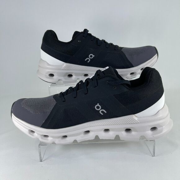 Athletic_Shoes